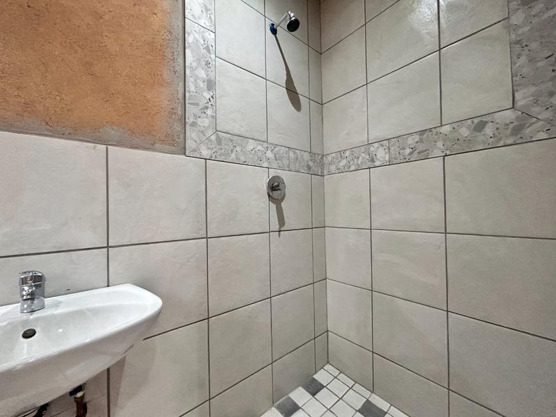 5 Bedroom Property for Sale in Melodie North West